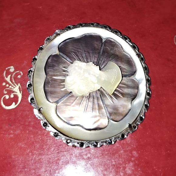 Amazing Antique 800 Silver Carved Shell Marcasite Cameo Brooch - Picture 7 of 13